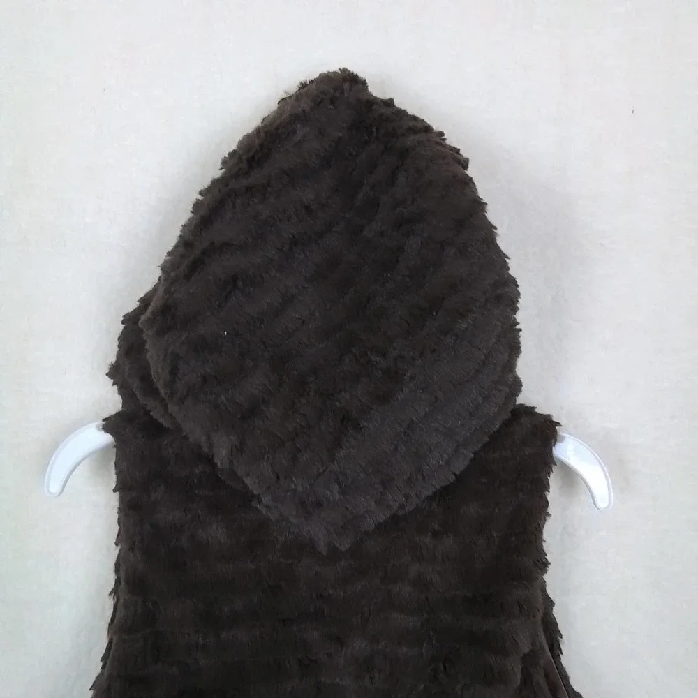 Girl's Faux Fur Sleeveless Open Front Hoodie Size‎ Medium in Brown